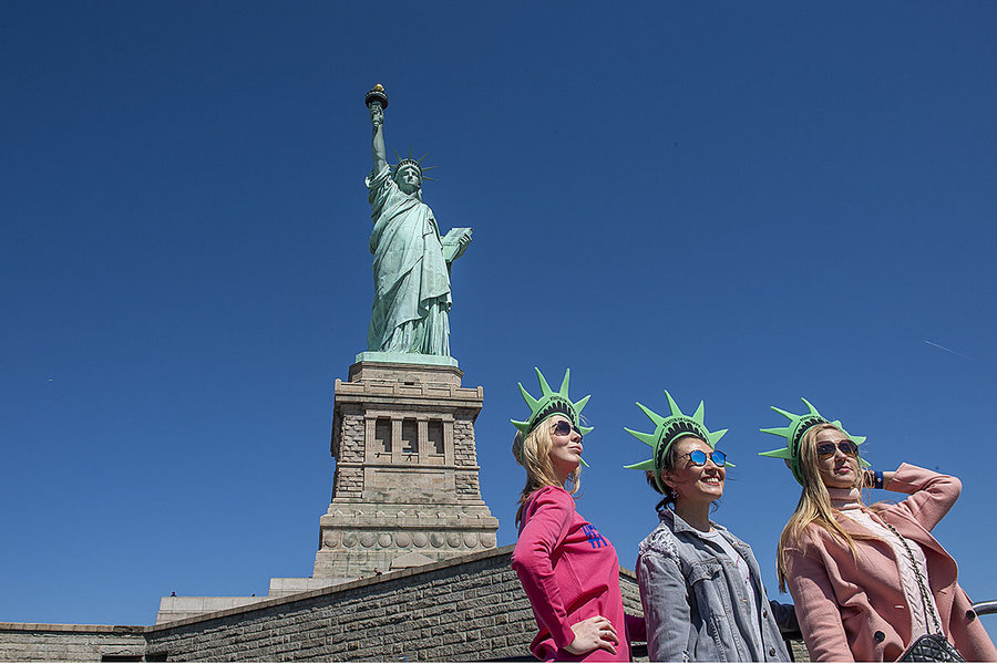 Statue of Liberty, Ellis Island Expected to Open Early Next Week