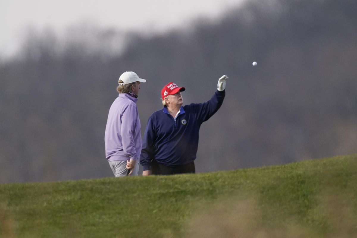 Trump heads to his golf course after vowing to ‘work tirelessly’ through the holidays