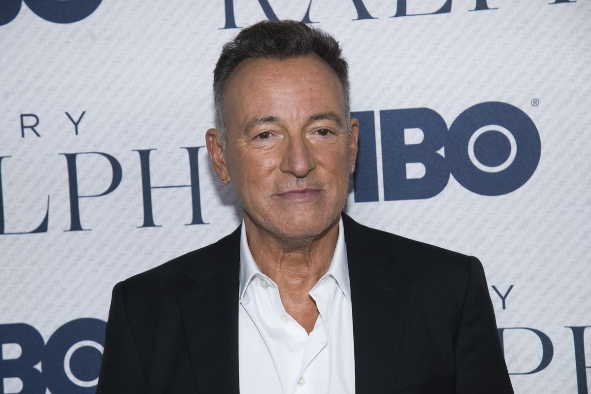Prosecutors drop DWI charges against Bruce Springsteen, with rocker fined $500