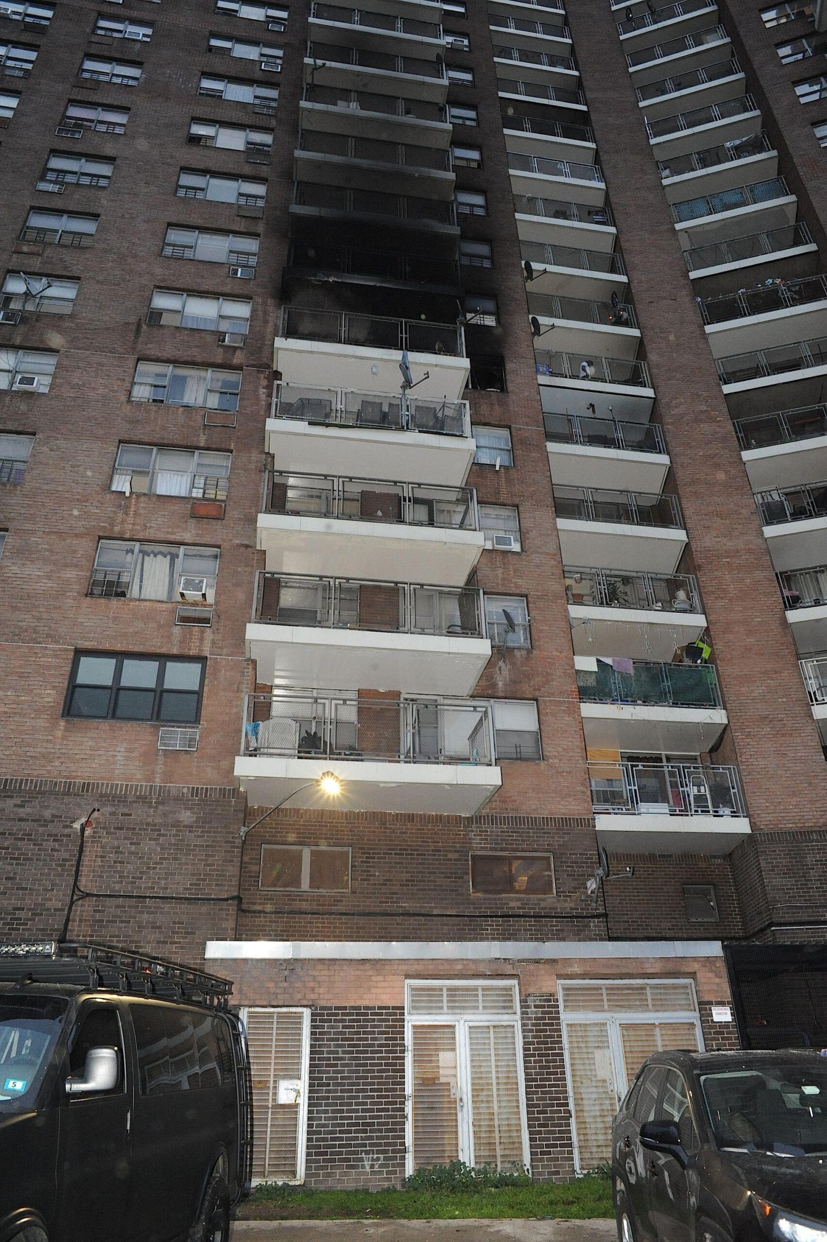 8-year-old Bronx girl recovering after six-story jump from balcony of burning apartment