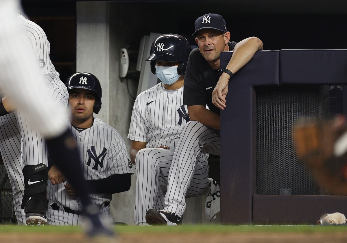 Yanks give up seven 9th-inning runs in choke of the year