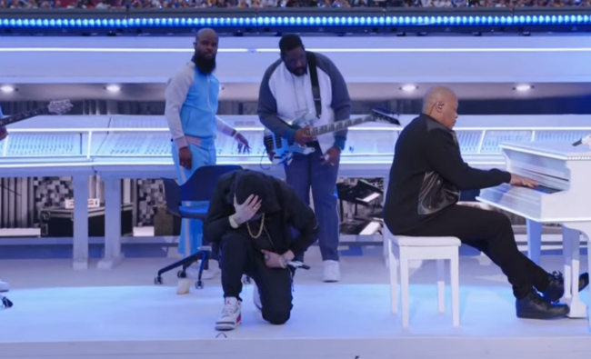Eminem kneels during Super Bowl halftime show after NFL reportedly said ‘no way’