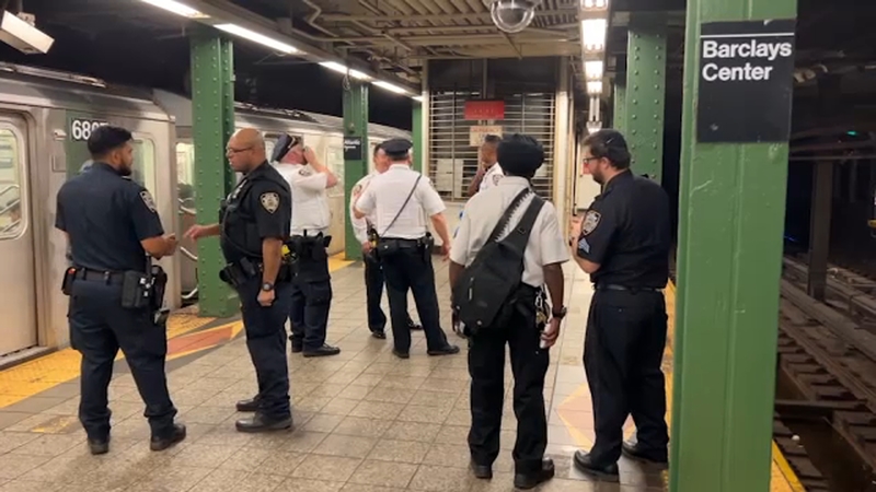 Man randomly slashes woman, punches another inside Barclays Center subway station
