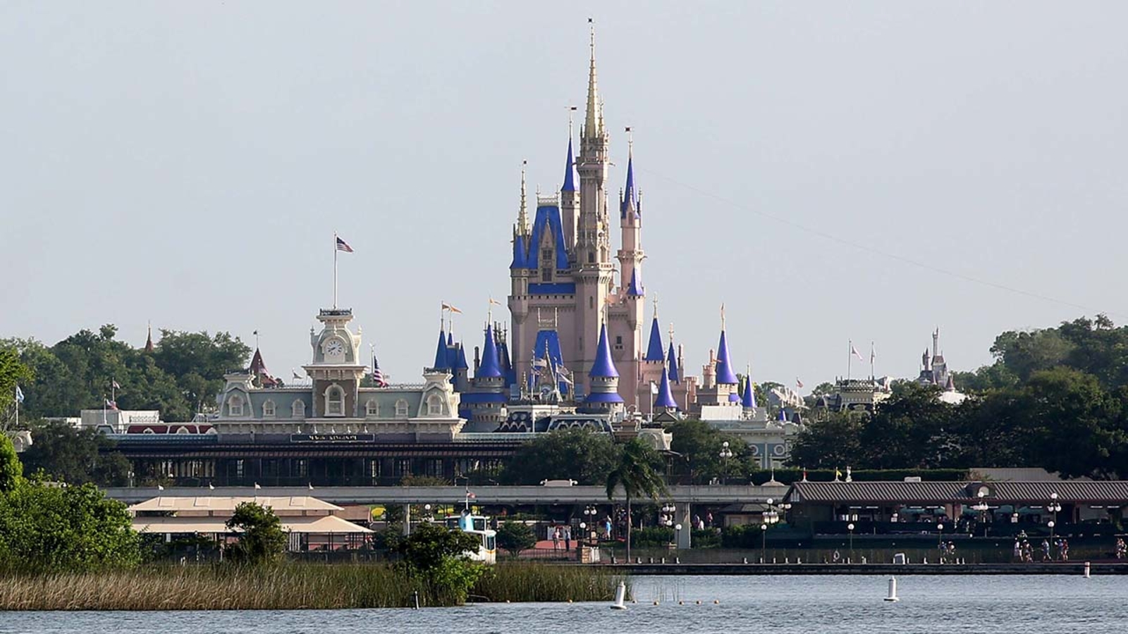 Is Disney closing for Hurricane Ian? Where things stand with Florida parks, cruise ships, more