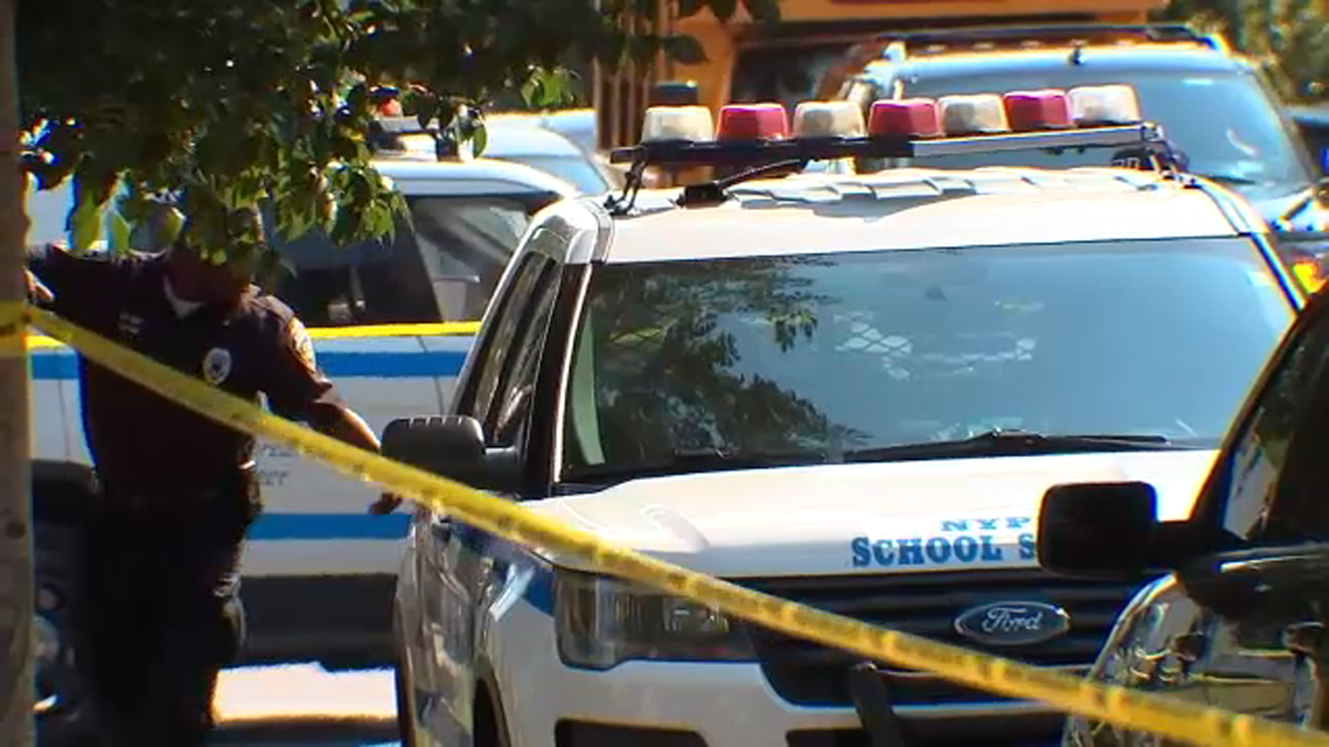 Teen shot in abdomen after leaving school in Brooklyn