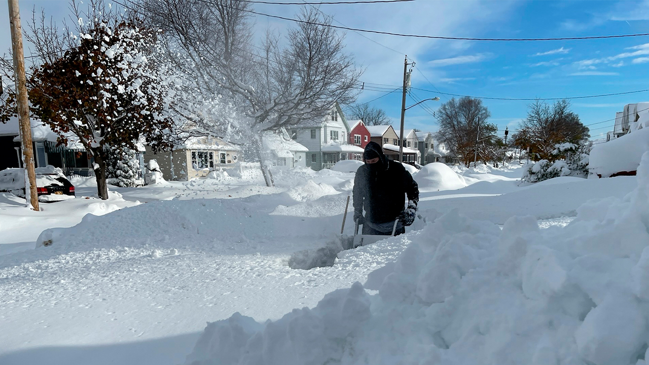 Lake-effect snow continues to paralyze Buffalo region, 77 inches of snowfall so far