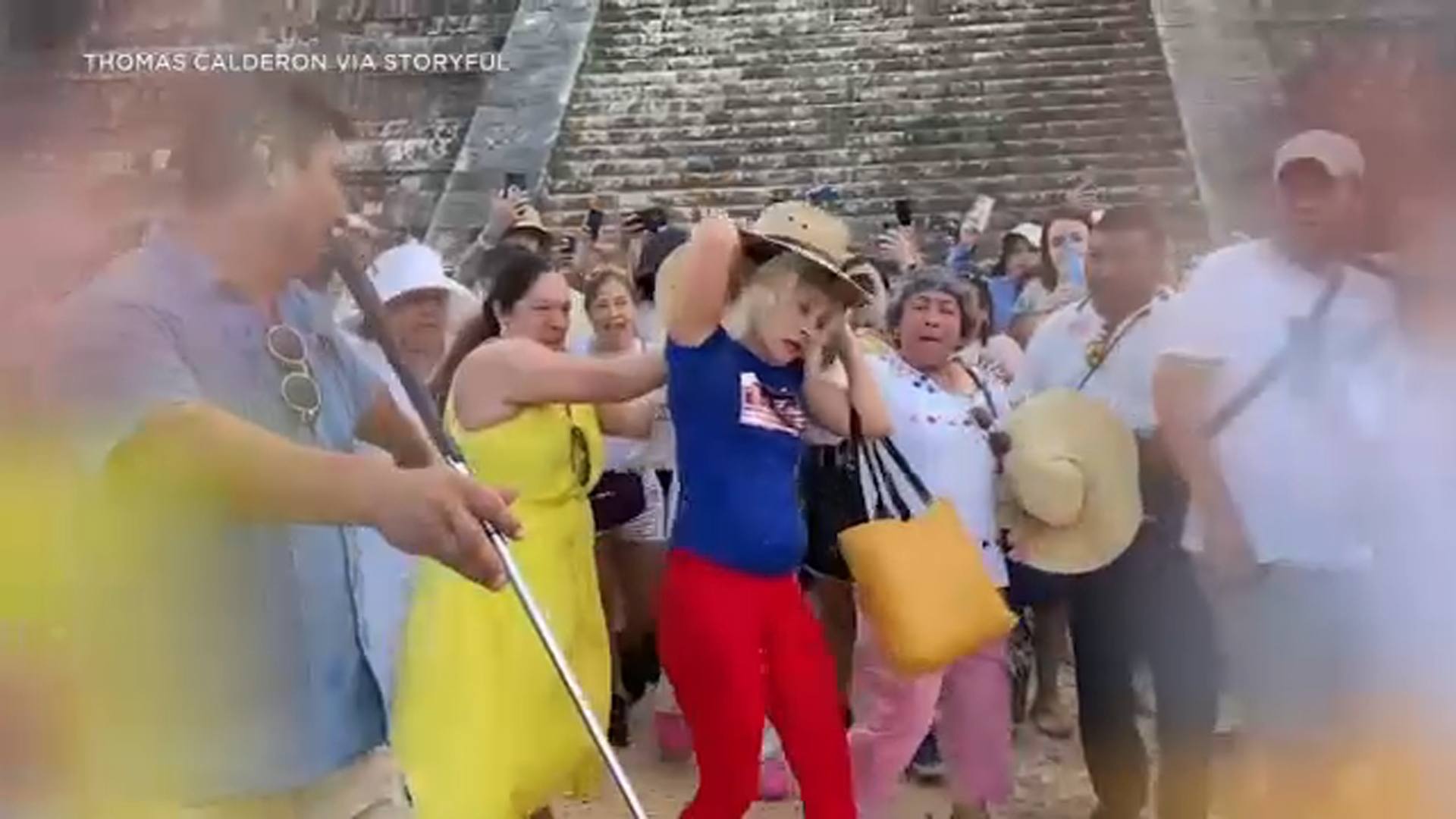 Tourist booed, doused with water after climbing stairs at protected Mayan pyramid in Mexico￼