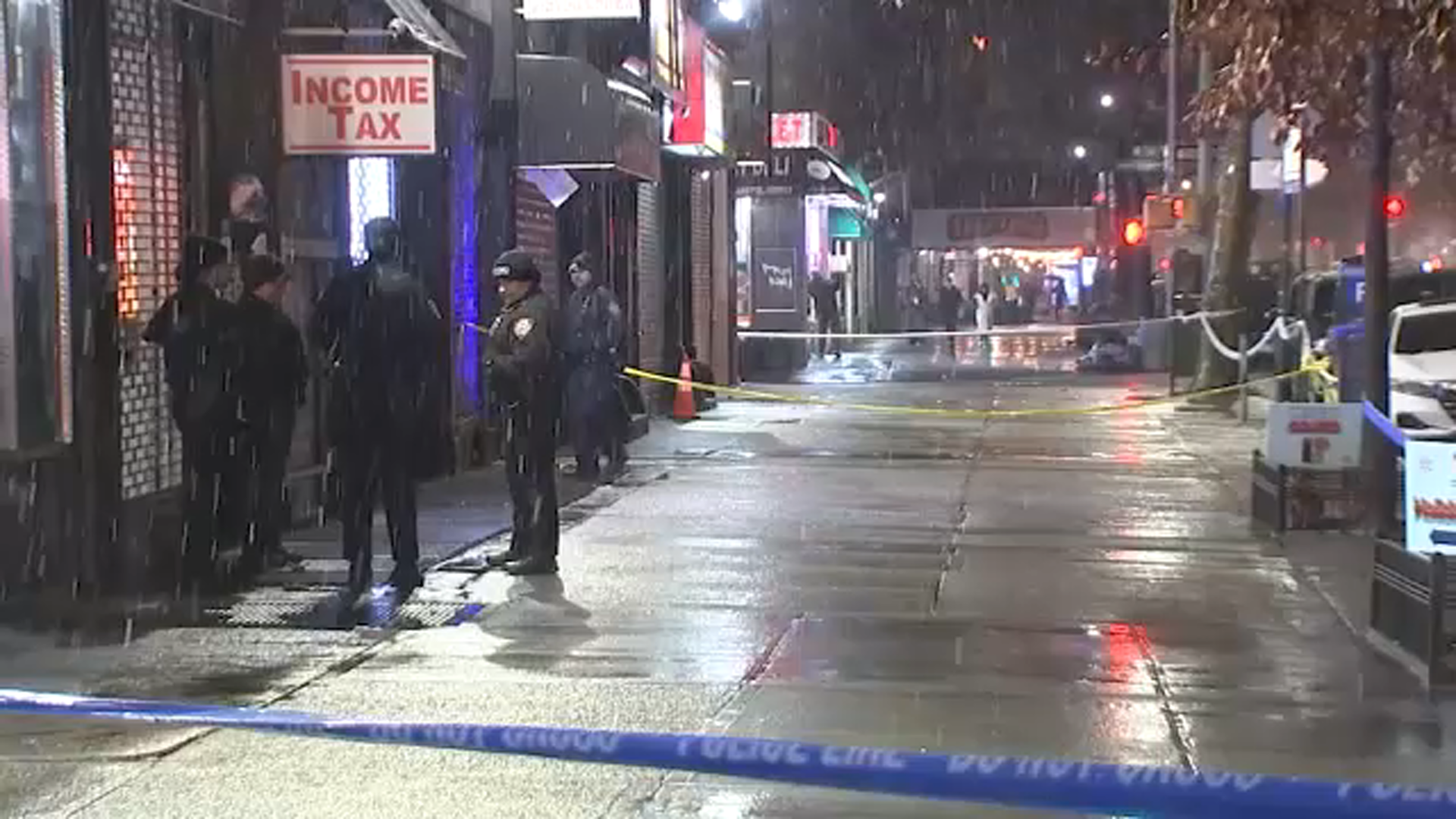Woman dies after being stabbed in the neck in Harlem apartment￼