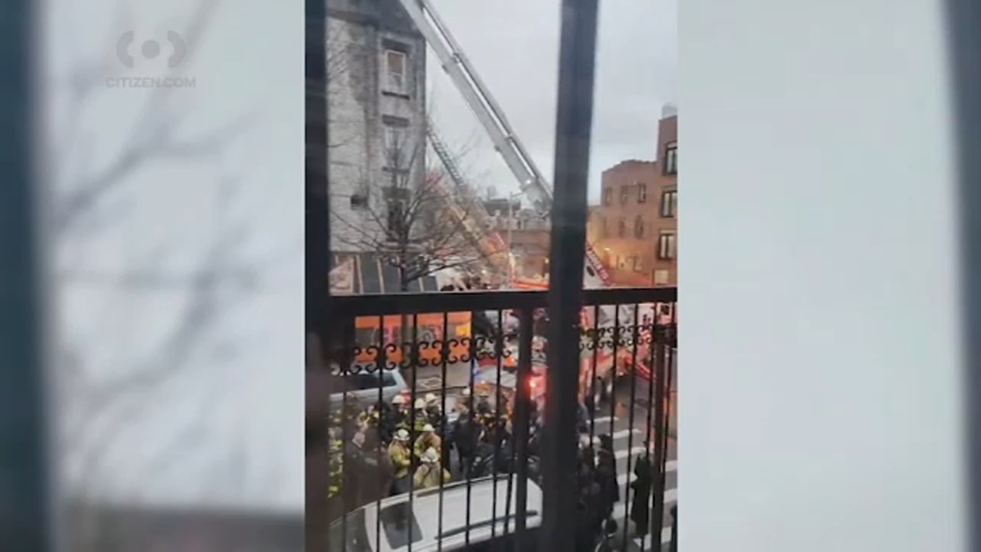 More than a dozen rescued from burning apartment building in Brooklyn