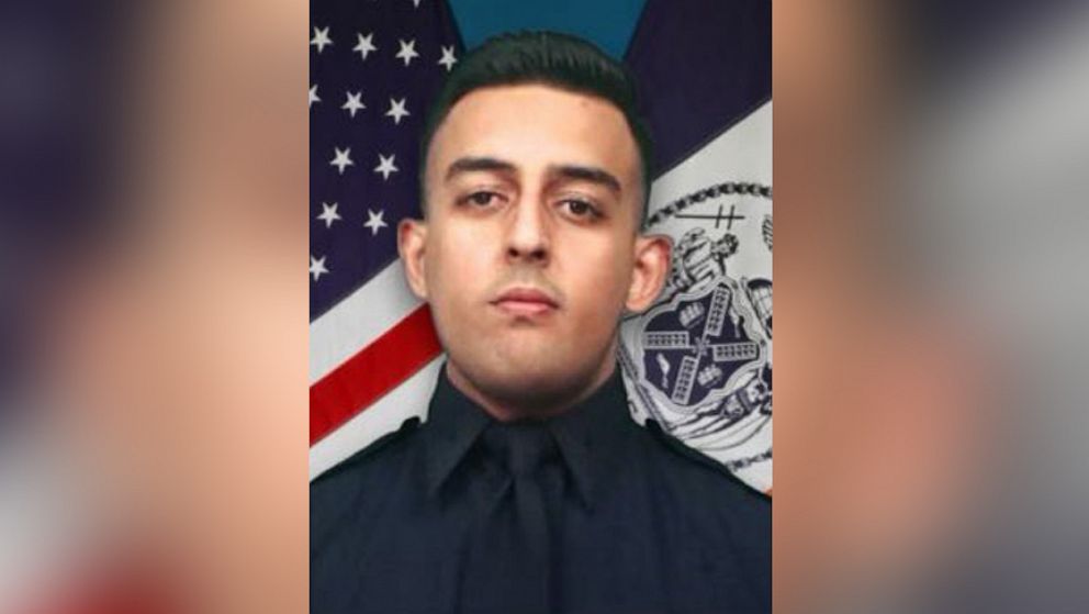 Off-duty NYPD officer shot during attempted robbery in Brooklyn dies; suspect charged
