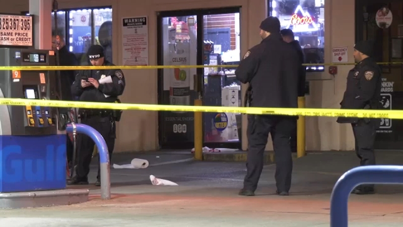 NYPD seeks suspect who shot man in face while he pumped gas in Mount Hope
