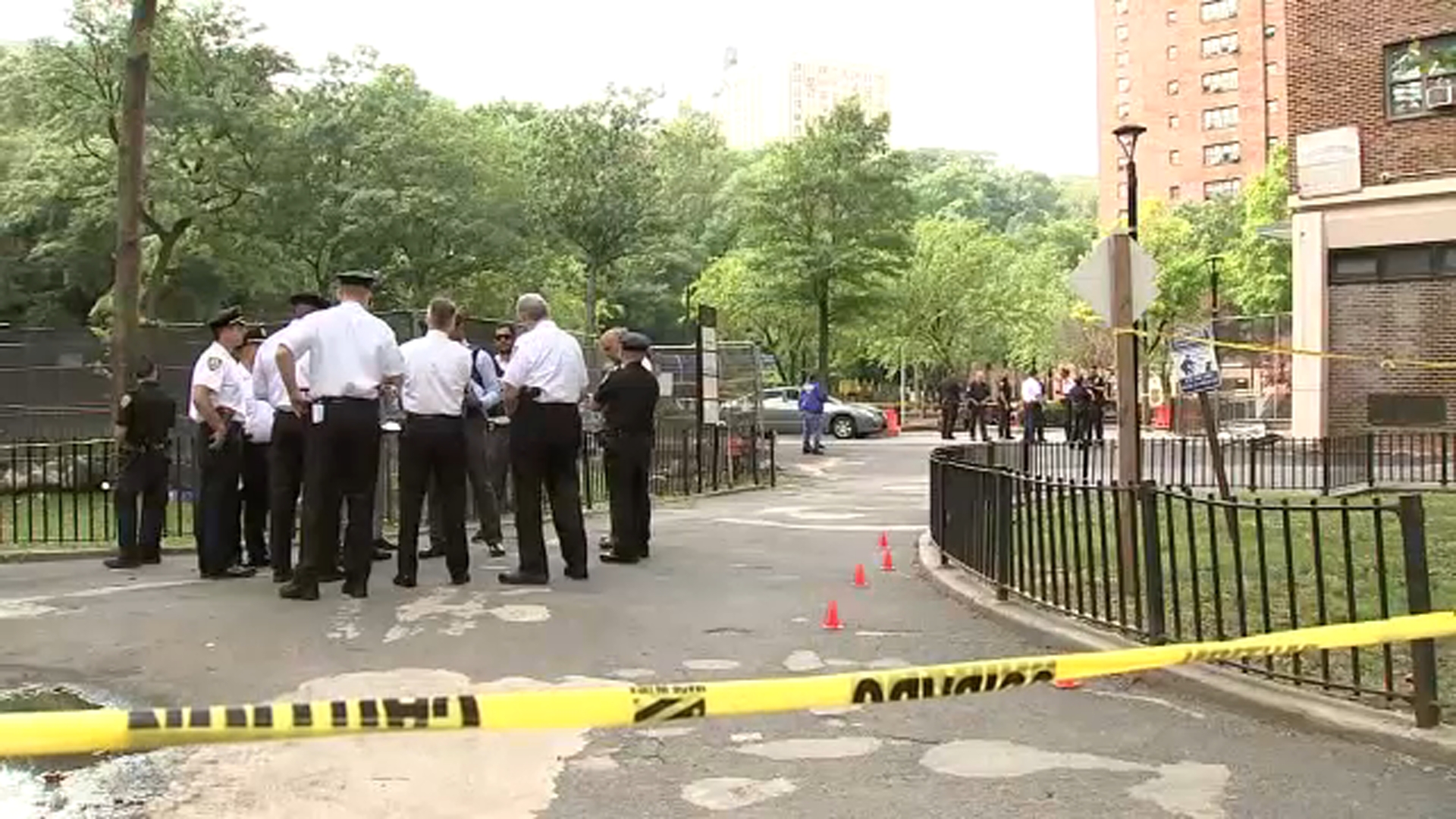 17-year-old killed after being shot inside NYCHA building in Harlem