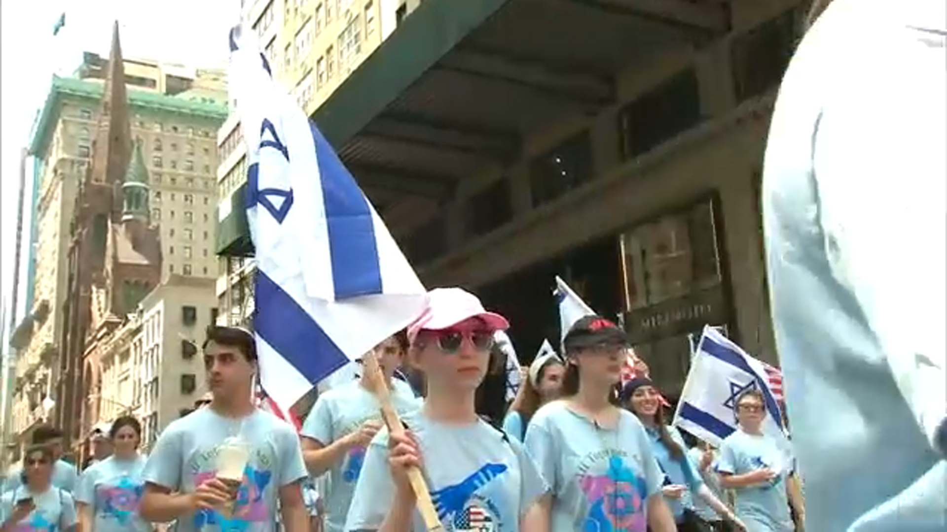 Celebrate Israel Parade kicks off in NYC, expected to be met with protest against PM Netanyahu￼