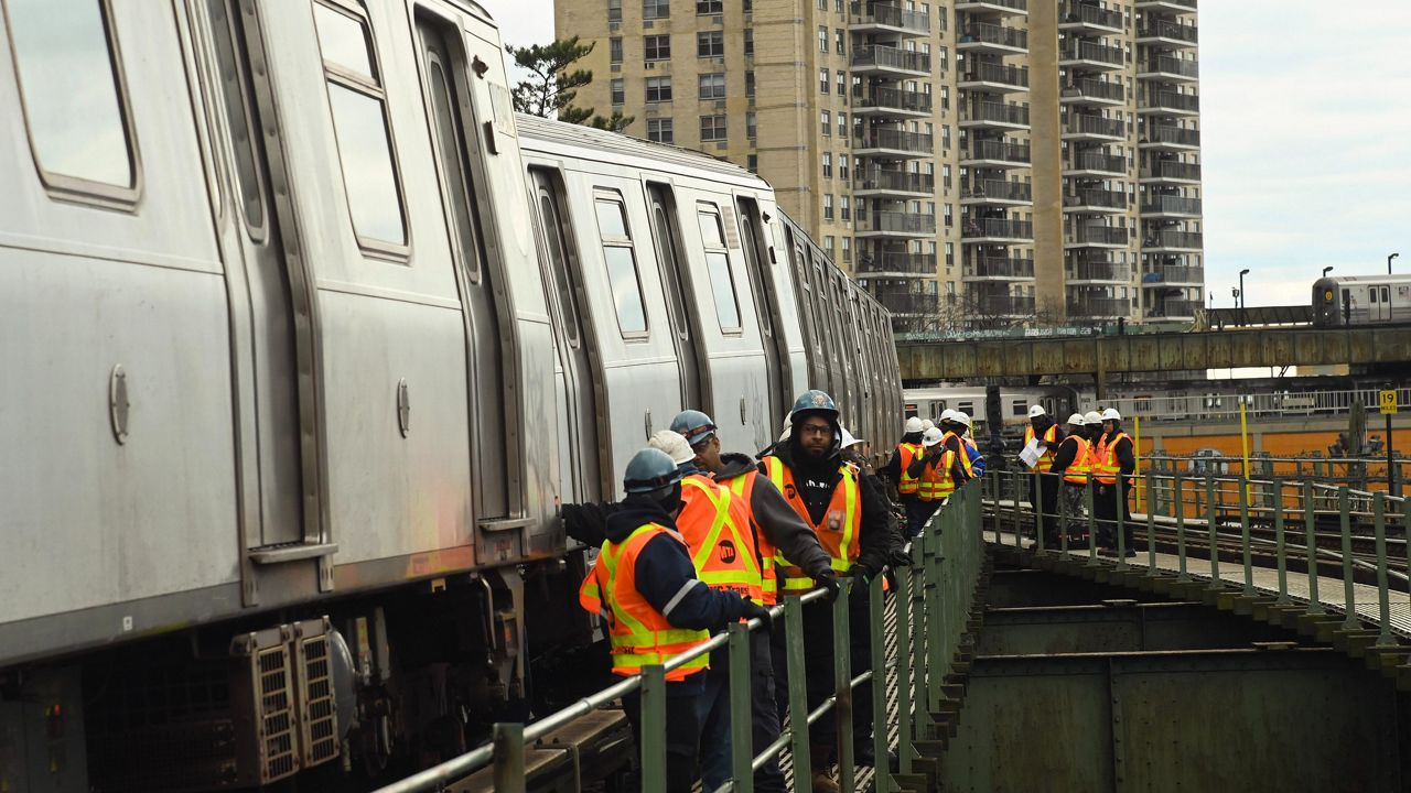 F train service restored following derailment in Coney Island; officials investigate tracks